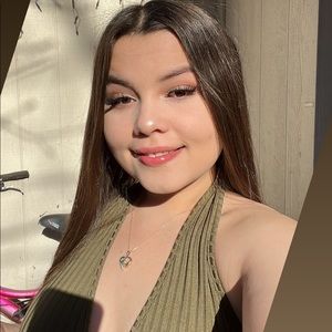 Meet your Posher, Veronica